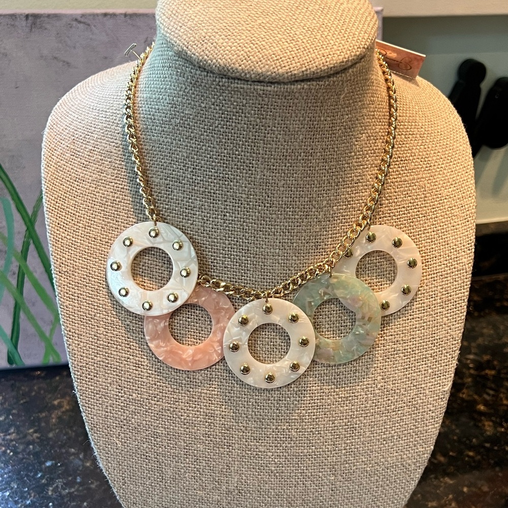 Jessica Simpson Gold Tone Pink, Blue and White Ring Necklace